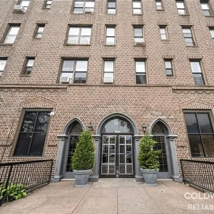 Image 1 - 1800 Ocean Parkway, New York, NY 11223, USA - House for rent
