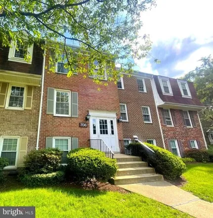 Buy this 2 bed condo on 700 Quince Orchard Boulevard in Gaithersburg, MD 20899