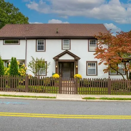 Buy this 4 bed house on 499 Park Avenue in Leonia, Bergen County