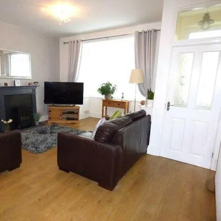 Image 5 - The Highlander, Lewis Road, Neath, SA11 1DZ, United Kingdom - Townhouse for sale