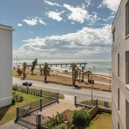Rent this 3 bed apartment on Avonmouth Crescent in Summerstrand, Gqeberha