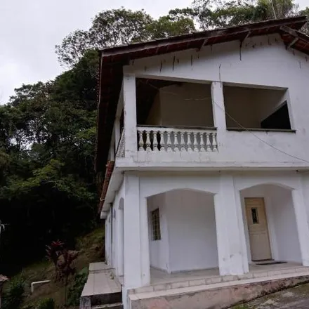 Rent this 4 bed house on Rua Maria Cecília in Vila Pereira Barreto, Ribeirão Pires - SP