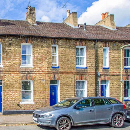 Buy this 3 bed townhouse on The Harcourt Arms in 1-2 Cranham Terrace, Oxford