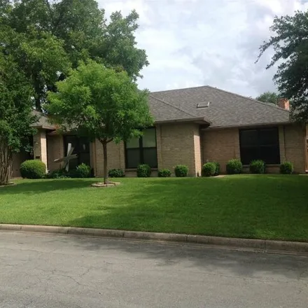Rent this 3 bed house on 6965 Allen Place Drive in Fort Worth, TX 76116