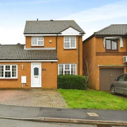 Buy this 4 bed house on 12 Catcliffe Way in Reading, RG6 4HX