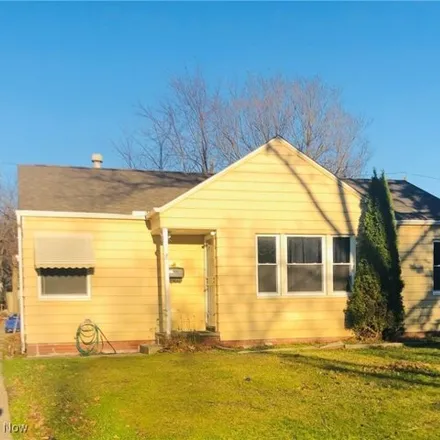 Rent this 3 bed house on 2509 Greenvale Rd in Cleveland, Ohio