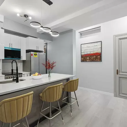 Rent this 3 bed apartment on Gas Green in 845 7th Avenue, New York