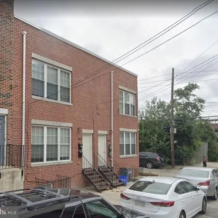 Rent this 3 bed house on Sunnoco in West Thompson Street, Philadelphia