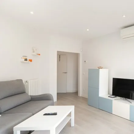 Image 2 - Carrer de Rocafort, 154, 08001 Barcelona, Spain - Apartment for rent