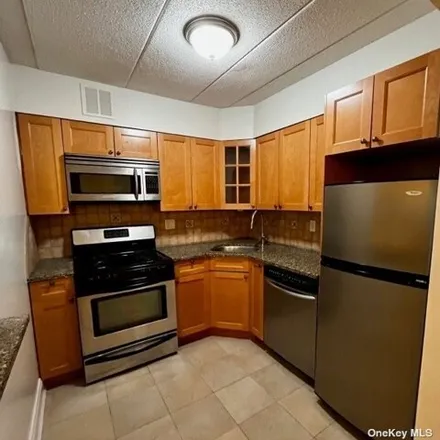 Buy this 2 bed condo on 63-17A Douglaston Parkway in New York, NY 11362