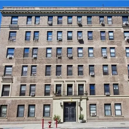 Buy this studio apartment on 371 Fort Washington Avenue in New York, NY 10033