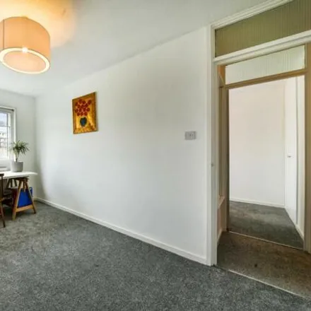 Image 3 - Brent Lea, London, TW8 8HY, United Kingdom - Apartment for sale