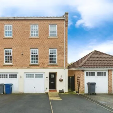 Buy this 3 bed townhouse on 11 Welbeck Crescent in Bamber Bridge, PR5 6ST