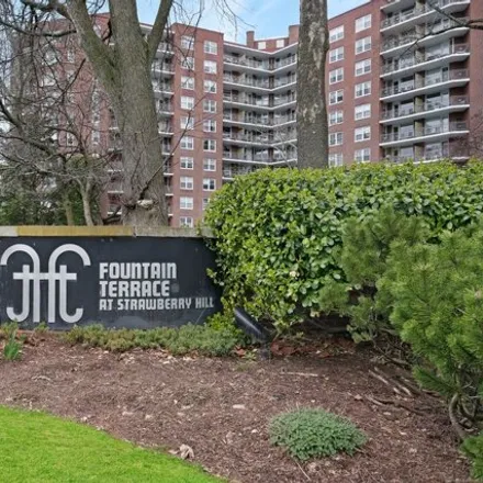 Buy this 2 bed condo on 71 Strawberry Hill Avenue in Glenbrook, Stamford