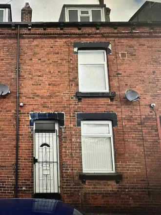 Image 1 - Ivy Avenue, Leeds, LS9 9DS, United Kingdom - Townhouse for rent