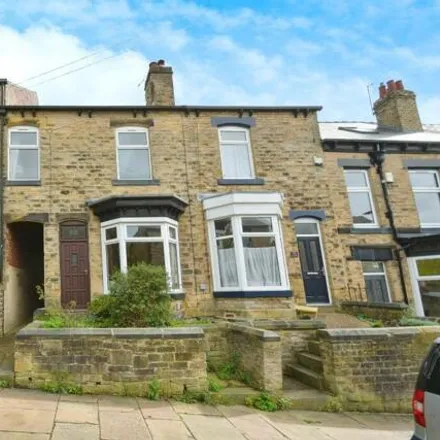 Buy this 3 bed townhouse on Mona Road in Sheffield, S10 1NH