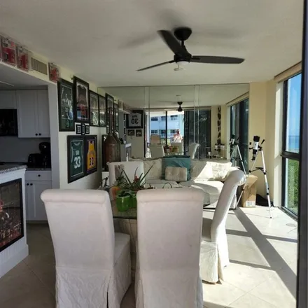 Image 1 - 2829 Atlantic Beach Boulevard, Fort Pierce Shores, Saint Lucie County, FL 34949, USA - Apartment for rent