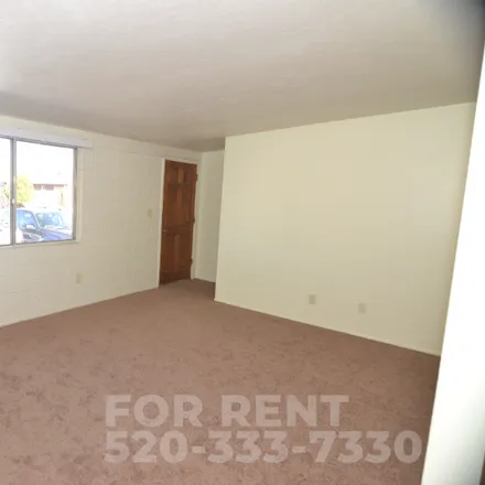 Image 3 - 3908 N Pomona Rd - Townhouse for rent