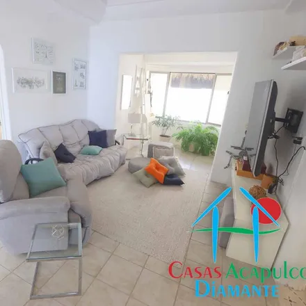 Buy this 3 bed apartment on Privada Paseo del Caracol in Fracc. El Pueblito del Revolcadero, 39890 Puerto Marqués