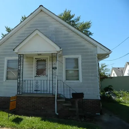 Buy this 2 bed house on 306 Connecticut Avenue in Lorain, OH 44052