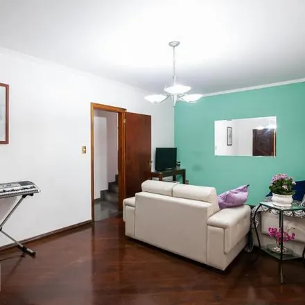 Buy this 3 bed house on Rua Cruzeiro do Sul in Vila Pires, Santo André - SP
