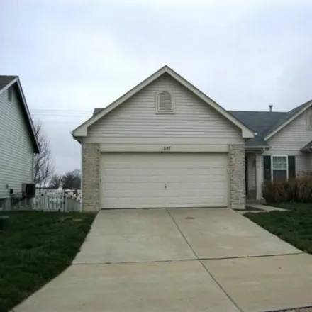 Rent this 3 bed house on 1347 Briarchase Drive in O’Fallon, MO 63367