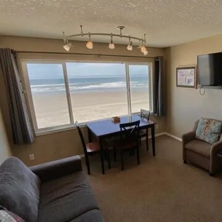 Buy this 1 bed condo on Sea Gypsy Rentals in 145 Northwest Inlet Avenue, Lincoln City
