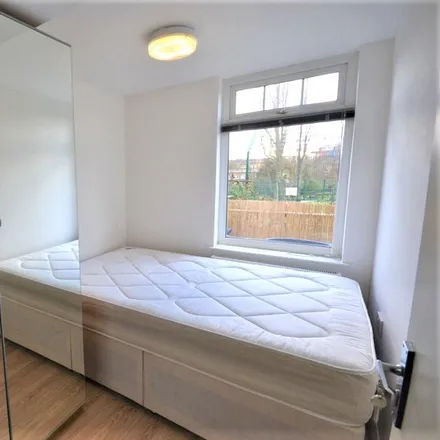 Rent this 1 bed apartment on Halim's Hairdresser in 266 Kilburn High Road, London