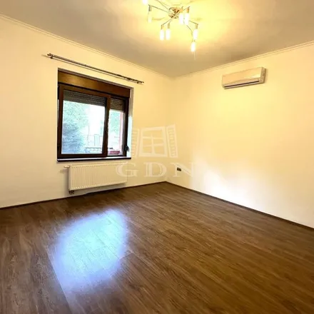 Image 5 - Kaposvár, Kossuth Lajos utca 73, 7400, Hungary - Apartment for rent