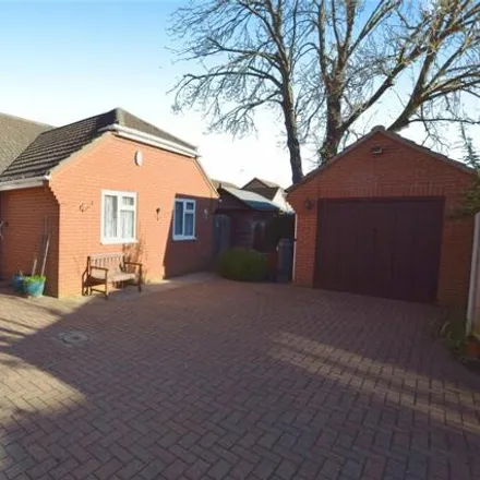 Buy this 3 bed house on Mill Grange in Burnham-on-Crouch, CM0 8PD