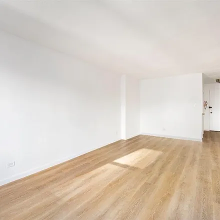 Image 2 - 435 EAST 65TH STREET 7B in New York - Apartment for sale