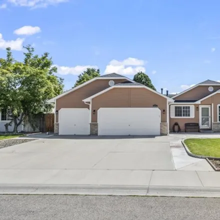 Buy this 3 bed house on 2233 West Rainfall Street in Meridian, ID 83646