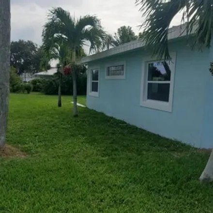 Image 3 - 1540 South Thumb Point Drive, Fort Pierce, FL 34949, USA - House for rent