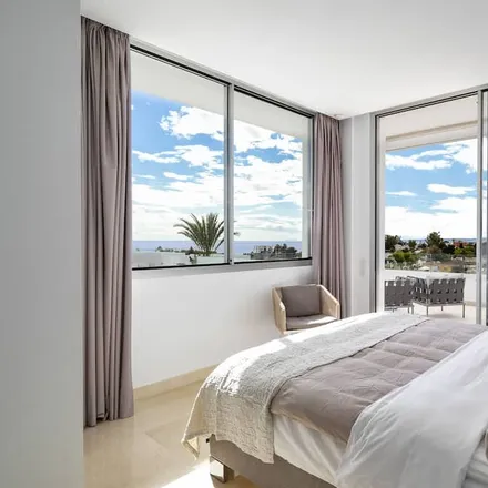 Rent this 4 bed house on Mezquita de Marbella in Bulevar del Príncipe Alfonso de Hohenlohe, 29602 Marbella