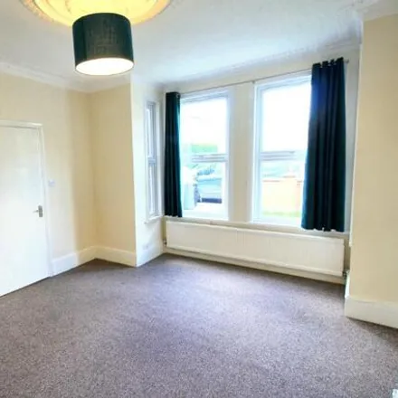 Image 4 - Brentwood House, 63 City Road, Norwich, NR1 3AS, United Kingdom - Townhouse for rent