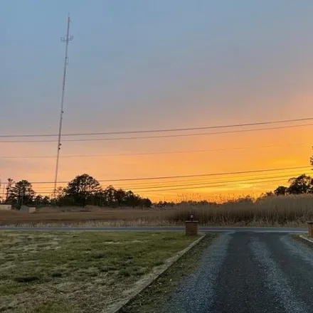 Image 3 - 7162 Bunting Road, Chincoteague, VA 23336, USA - House for sale