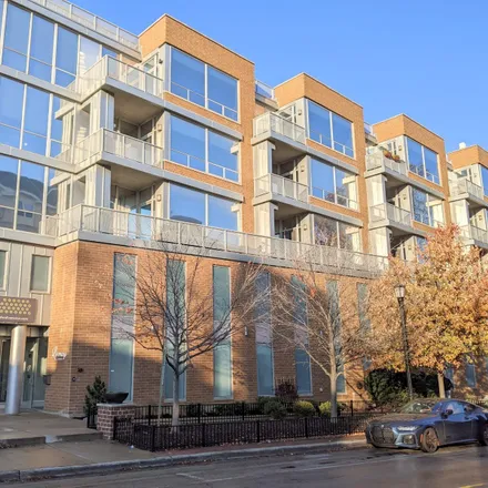 Rent this 2 bed apartment on 525 Kedzie Street