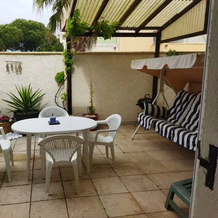 Rent this 2 bed house on Le Corail in Rue du Pacifique, 34300 Agde