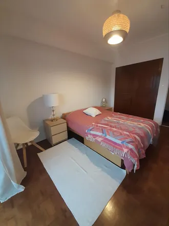 Rent this 3 bed apartment on Frutaria in Avenida 25 de Abril de 1974 51, 2800-298 Almada