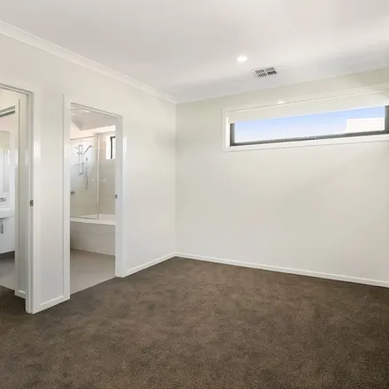 Rent this 3 bed townhouse on Dromana Parade in Safety Beach VIC 3936, Australia