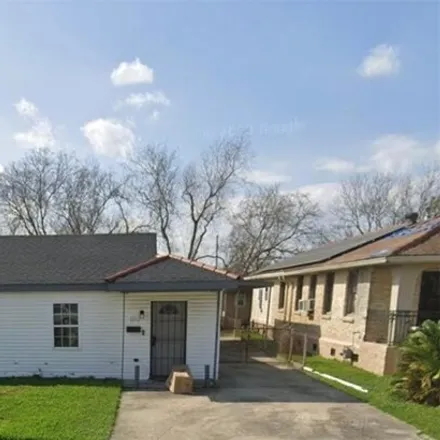 Buy this 3 bed house on 1332 Tennessee Street in Lower Ninth Ward, New Orleans