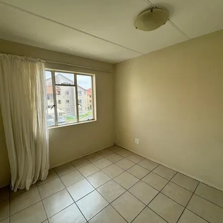 Image 5 - Northern Parkway, Theta, Johannesburg, 2001, South Africa - Apartment for rent