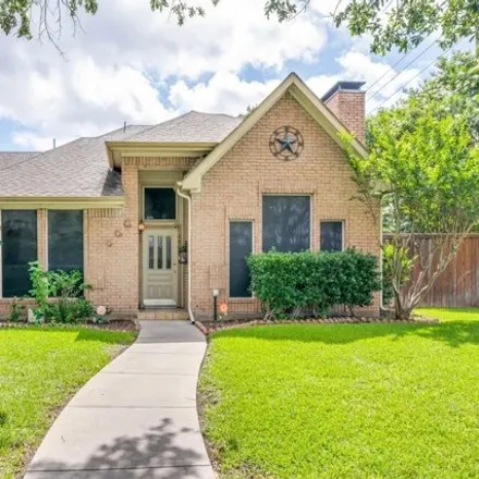 Rent this 3 bed house on 4200 N Cliff Dr in Carrollton, Texas