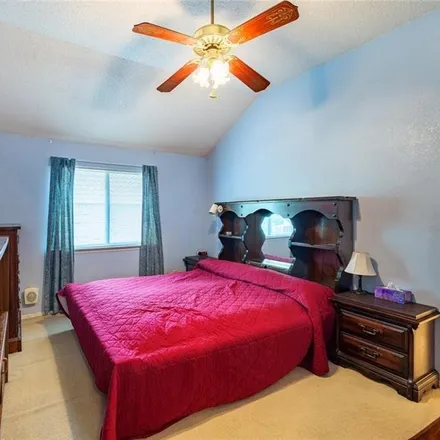 Image 8 - 2107 Taylor Simonetti Avenue, Wells Branch, TX 78728, USA - House for sale