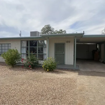 Rent this 3 bed house on 4676 East Duncan Street in Tucson, AZ 85712