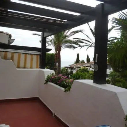 Image 2 - Calle Margarita, 29602 Marbella, Spain - Apartment for rent