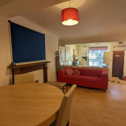 Image 7 - Pulchra, 53 St Clements Street, Oxford, OX4 1AG, United Kingdom - Townhouse for rent