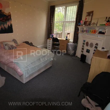 Image 6 - Cross Cliff Road, Leeds, LS6 2AX, United Kingdom - House for rent