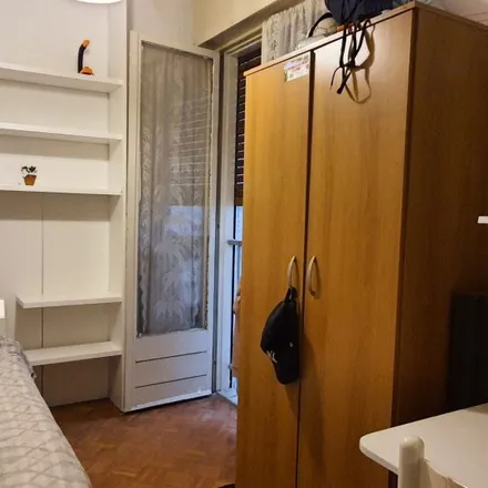 Rent this 5 bed room on Via Fratelli Perini in 109, 38122 Trento TN