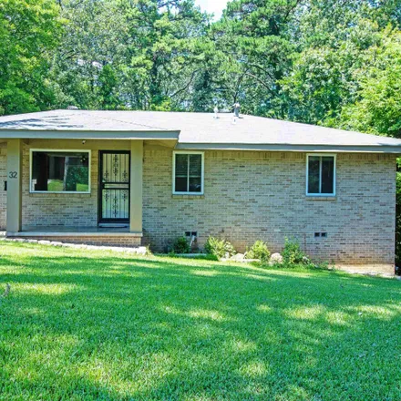 Buy this 3 bed house on 32 Woodcliff Circle in Little Rock, AR 72204